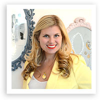V146: Expert Style Tips – Go 1920s Glam with Wedding Weekend Looks by Julie Sabatino of The Stylish Bride
