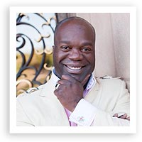 V79: Expert Style Tips – Occupy Your Moment by Simon T. Bailey