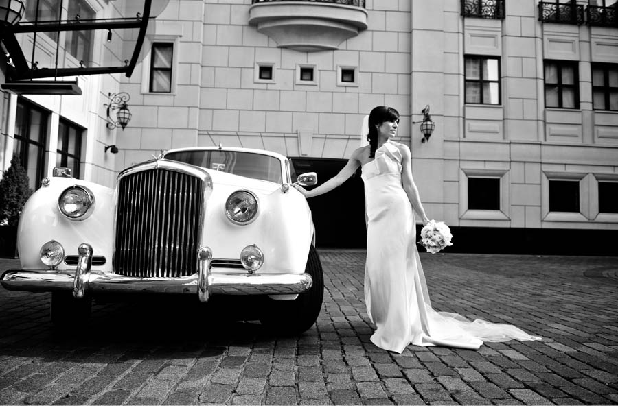 Our Muse - Modern Chicago Wedding - Be inspired by Katherine & Robert's modern wedding in Chicago - wedding