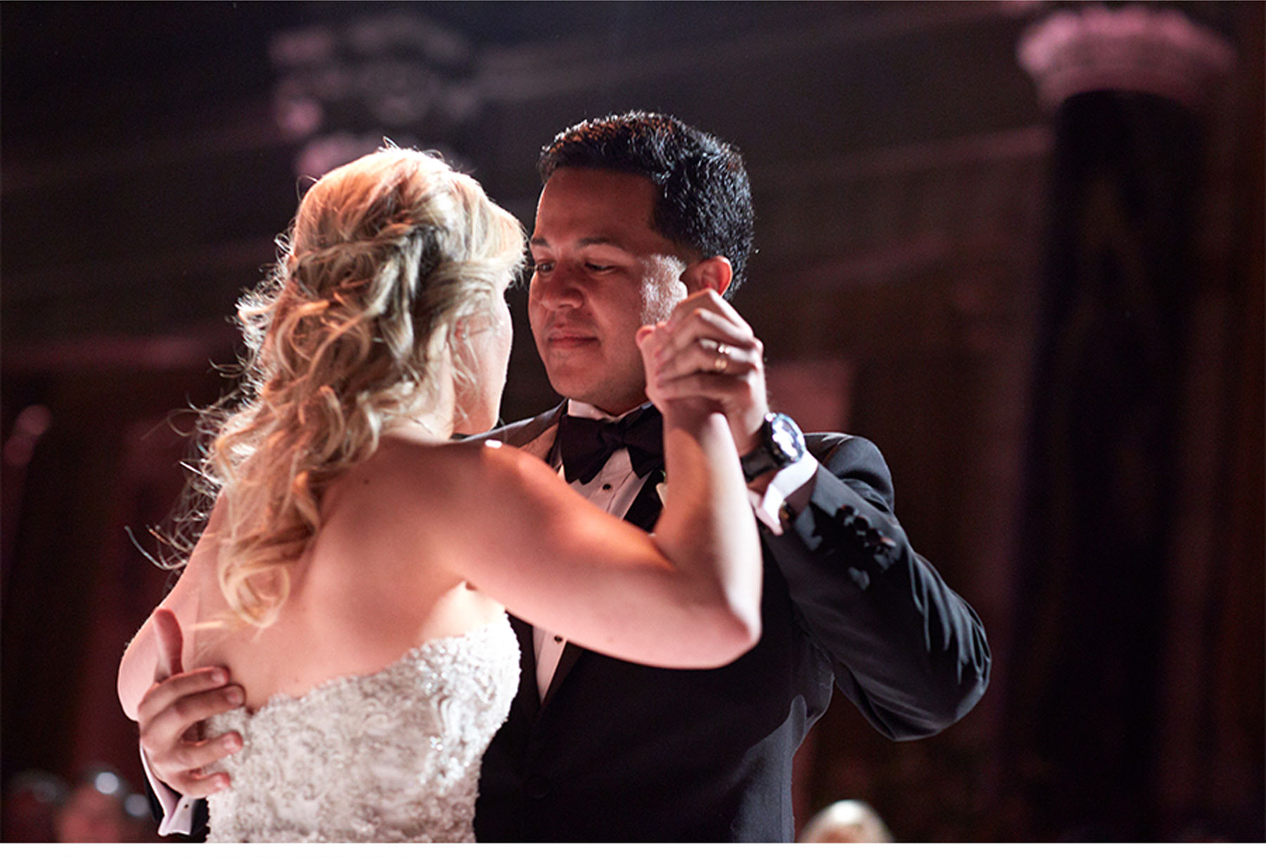 Annie lee wedding dresses