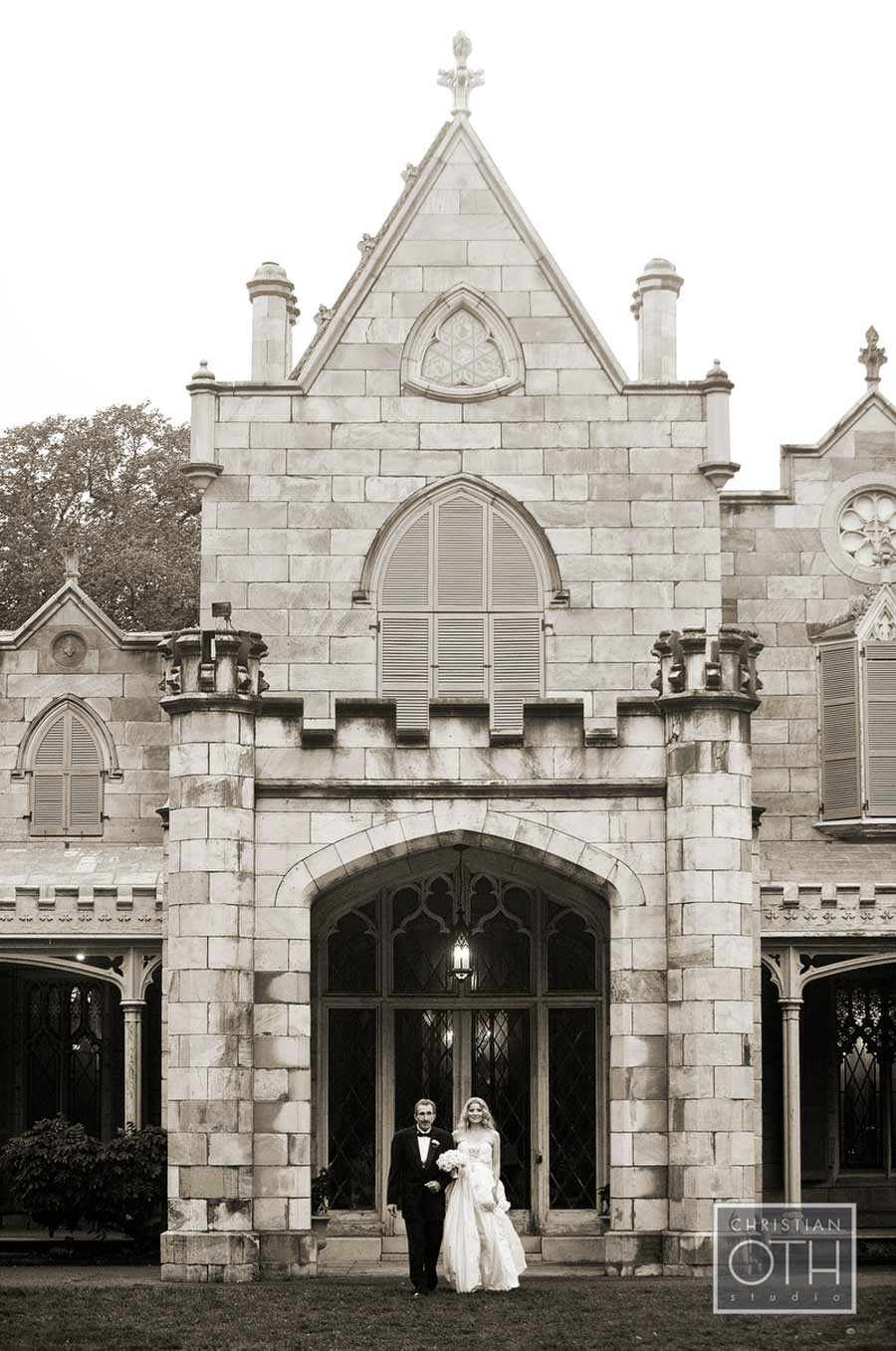 Our Muse - Wedding Photos - Be inspired by Joscelyn & Aaron's castle wedding at Lyndhurst Castle, Tarrytown, New York