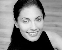 Danielle Nafte Makeup